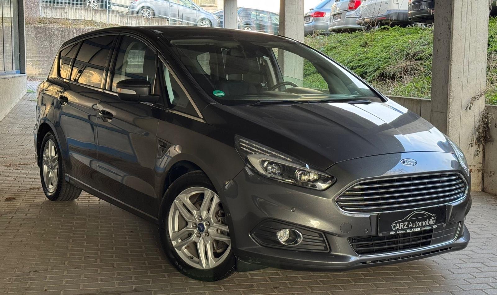 Ford S-Max S-MAX Titanium
