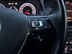 Fahrzeugabbildung Volkswagen T-ROC 1.0 TSI  DAB PDC SH CLIMATRONIC START/STOP