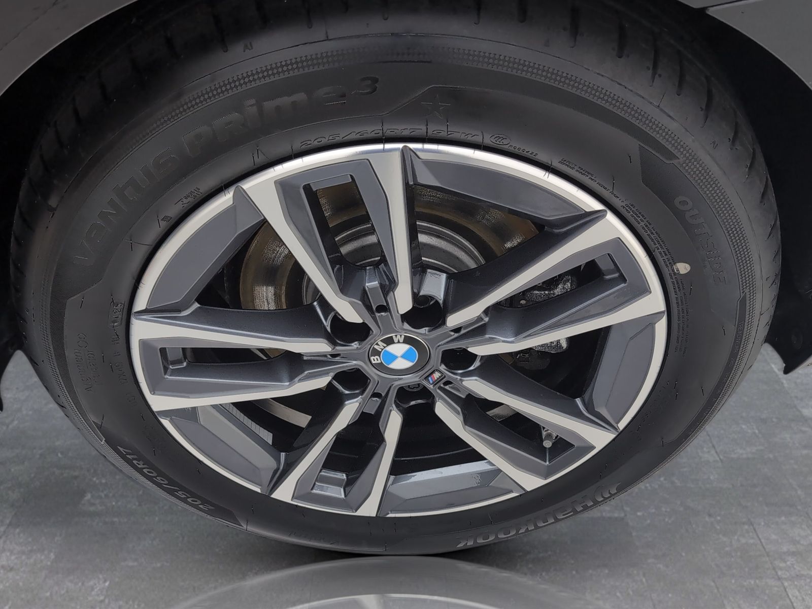 BMW 223 Active Tourer - Bild 17
