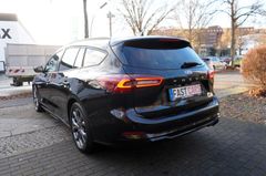 Fahrzeugabbildung Ford Focus Turnier ST-Line X Kamera Navi Carplay ACC