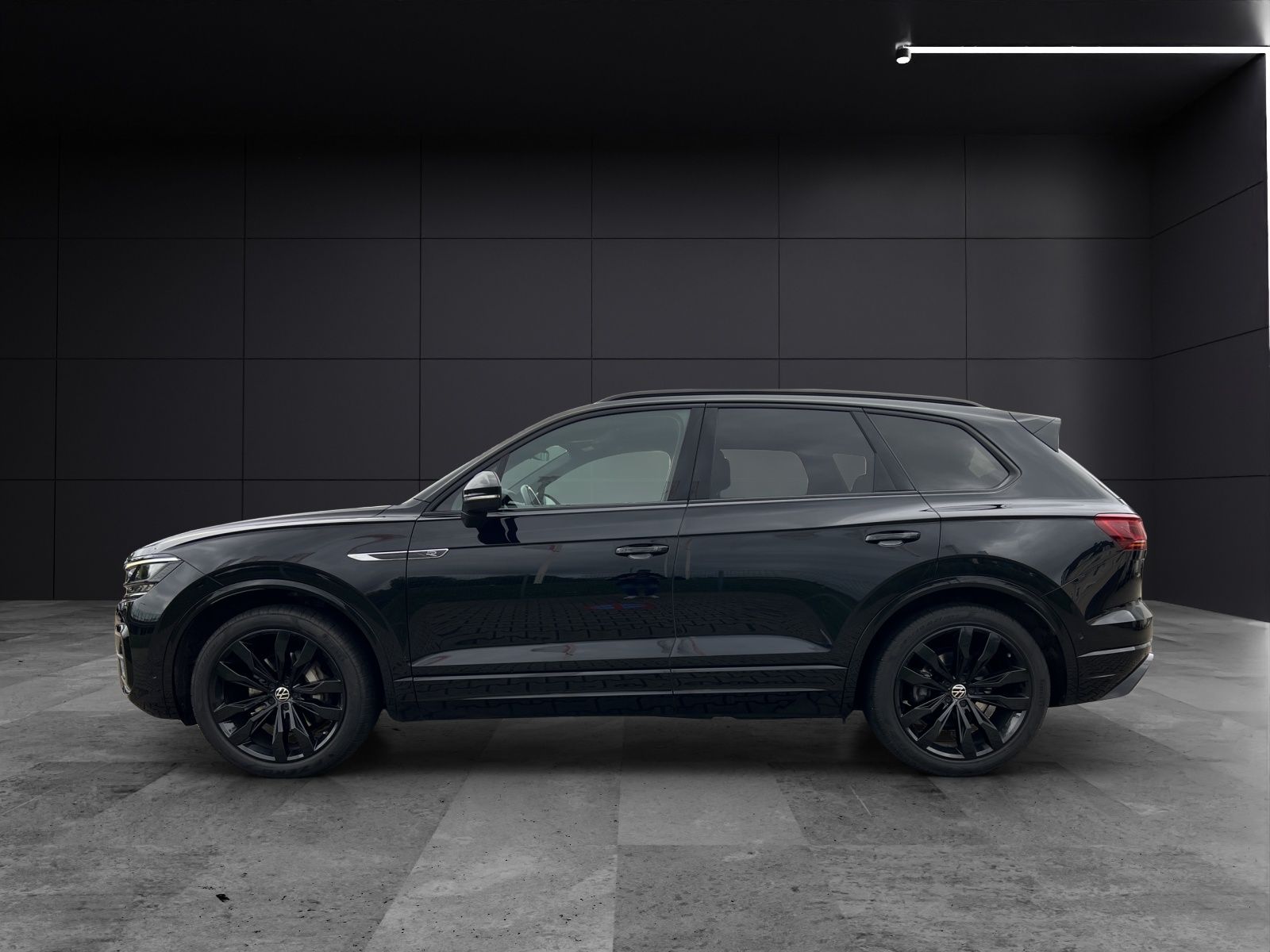 Fahrzeugabbildung Volkswagen Touareg R-Line 4M TDI IQ.Light ACC AHK LUFT STH