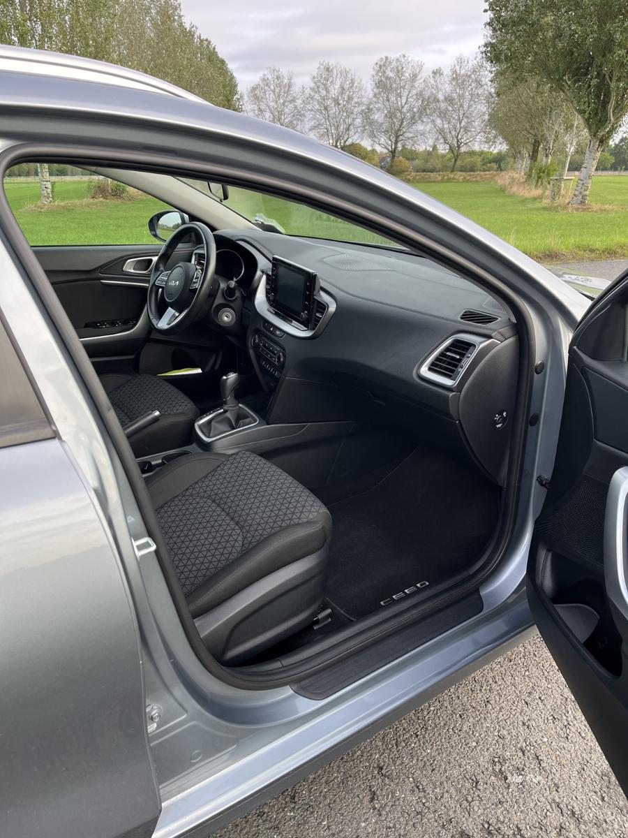 Kia 1.0 T-GDI 120 PS |2. Hd|8-fach|Navi|SHZ|Carplay