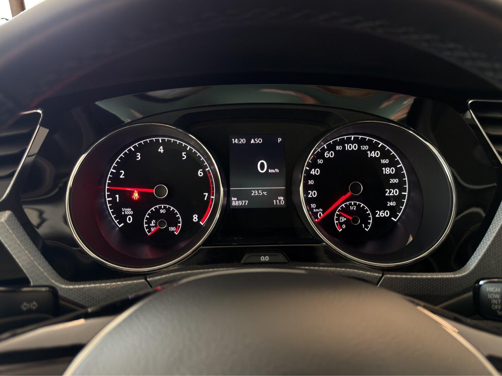Volkswagen Touran Active 1.5 TSI DSG AHK APP Kamera, миниатюра 19