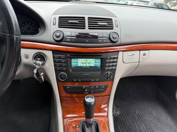 Mercedes E 200 - 10