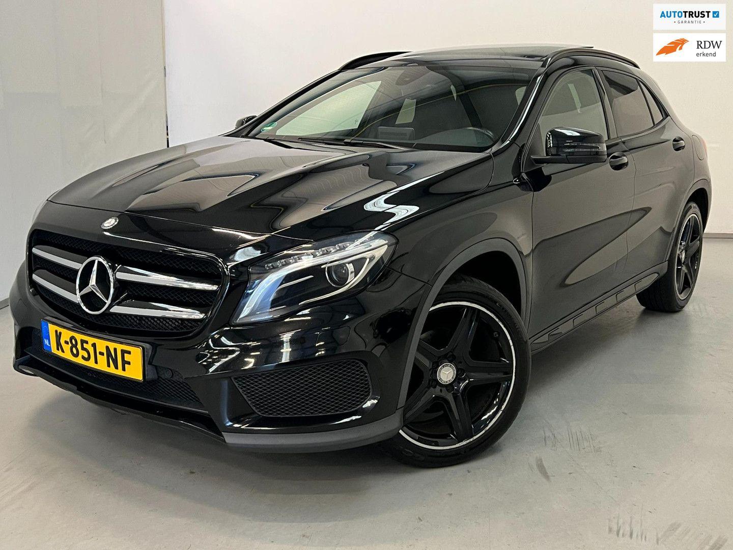 Mercedes-Benz GLA 200 200d / AMG / Pano / Sfeerverlichting