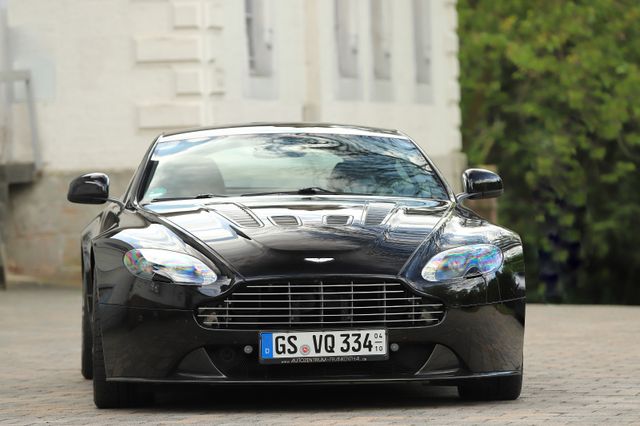 Aston Martin V12 Vantage 6.0 V12 -