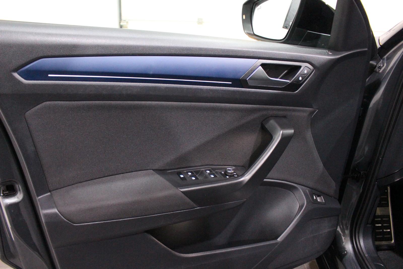 Volkswagen T-Roc United STDHZG ACC TOT SPUR TOP SH 2.H DE, миниатюра 12