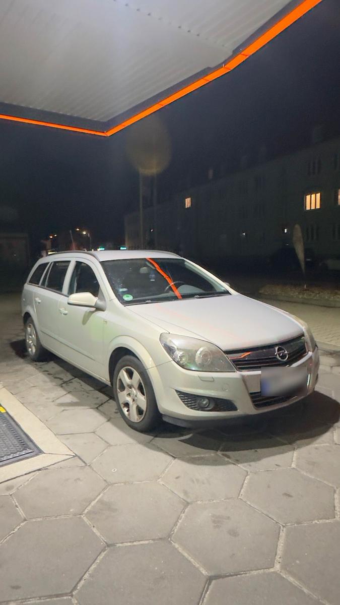 Opel Astra 2009 — photo 5