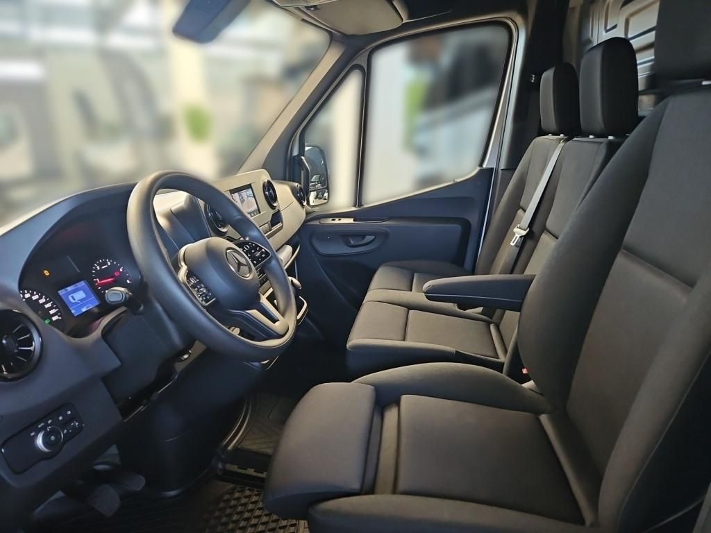 Fahrzeugabbildung Mercedes-Benz Sprinter 317 Kasten L2H2 SHZ 360° Navi Schwings.
