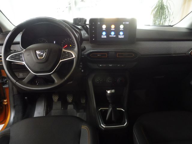 Dacia Sandero III Stepway Comfort LPG, 8-fach bereift