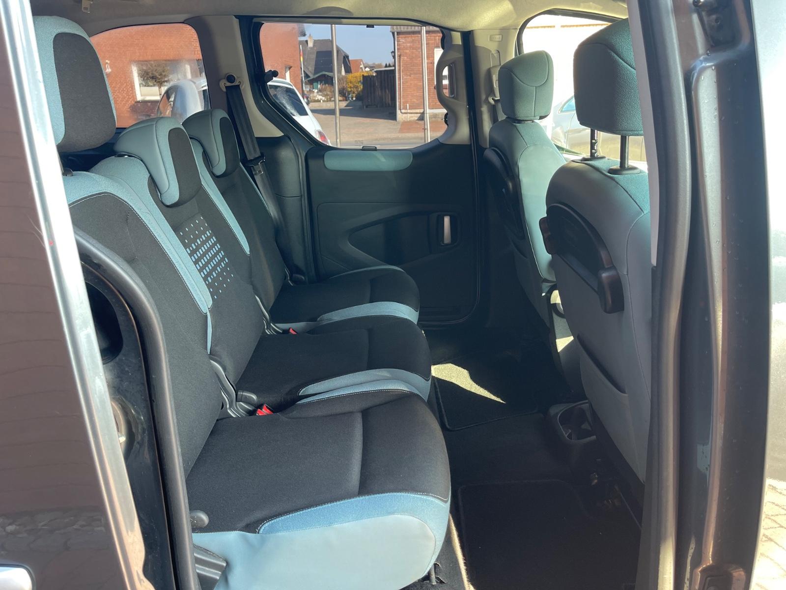 Citroën Berlingo Kombi Selection*5SITZER*SHZ*PDC*NAVI*