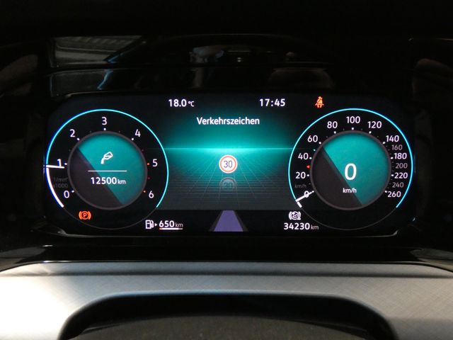 Golf Variant 2.0 TDI Life AHKRückfahrkamera NAVI