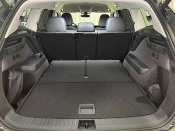 Fahrzeugverkauf 28 Volkswagen Tayron 1.5 eTSI 110 kW Life 7-Sitze AHK