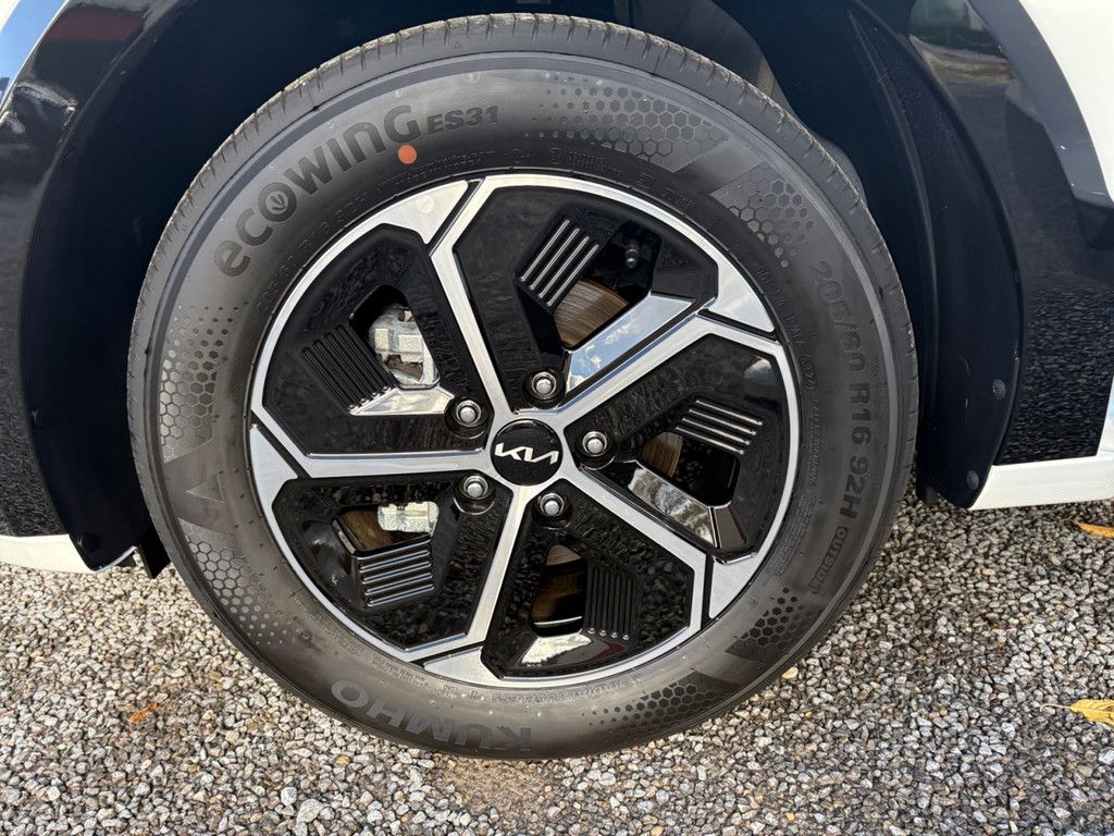 Fahrzeugabbildung Kia Niro 1.6 Hybrid Vision KOM + STYLE PAKET