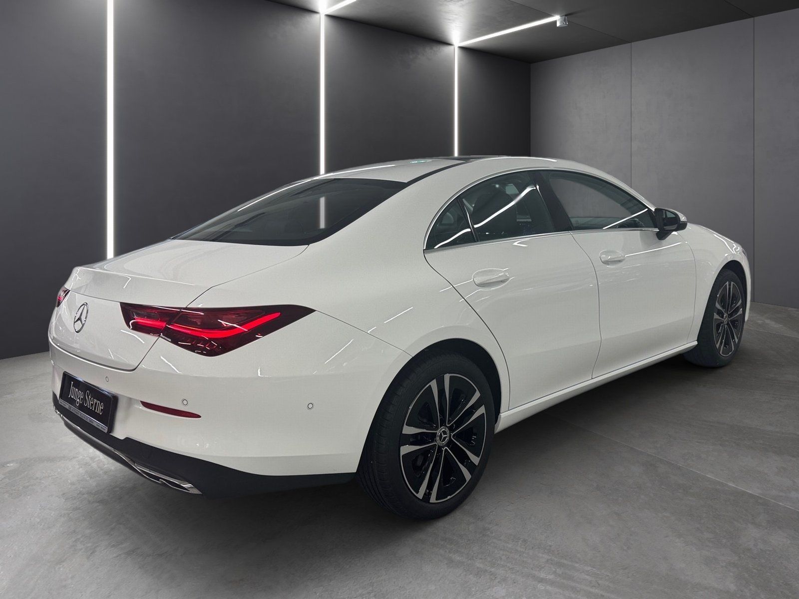 Fahrzeugabbildung Mercedes-Benz CLA 180 Progressive*Pano*LED*Kamera*CarPlay*MBUX