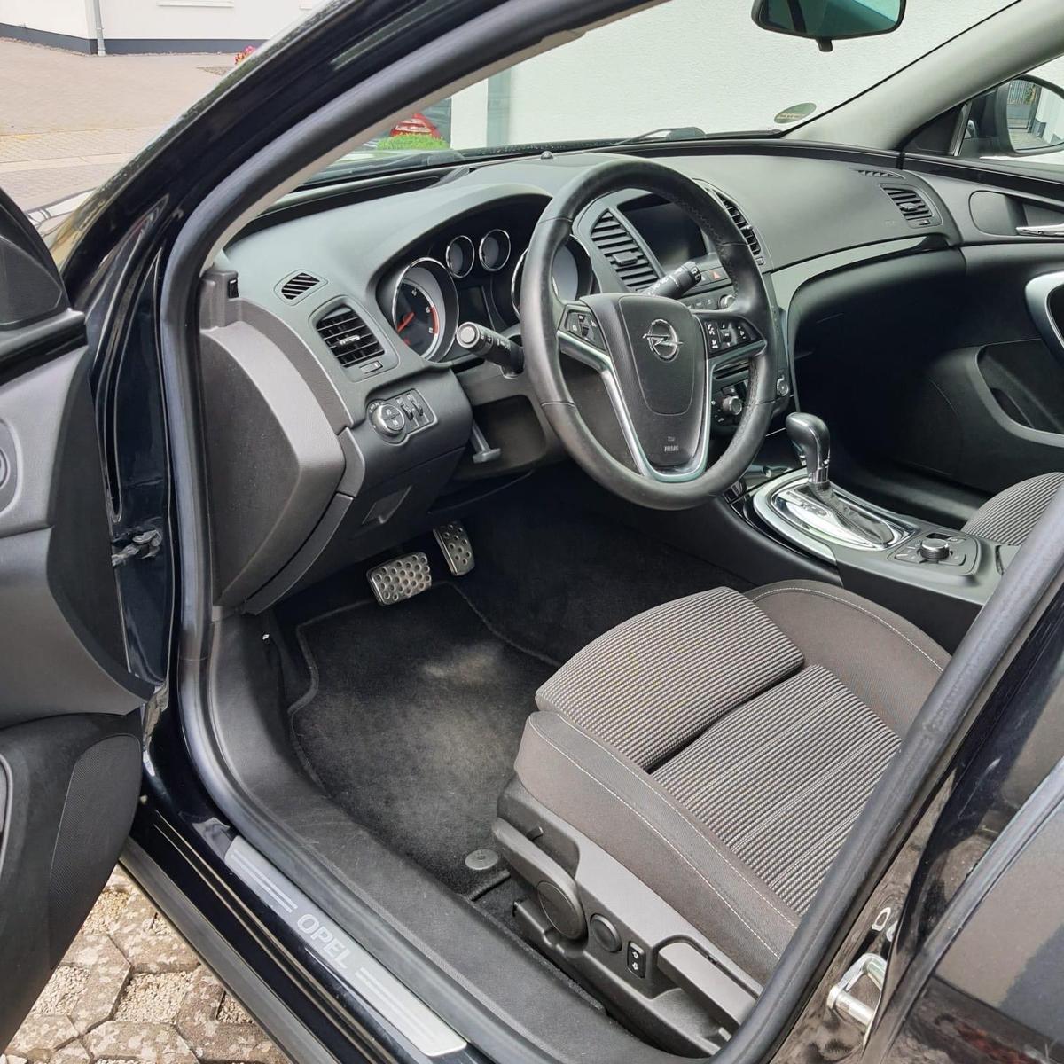 Opel Insignia 2012 — photo 5