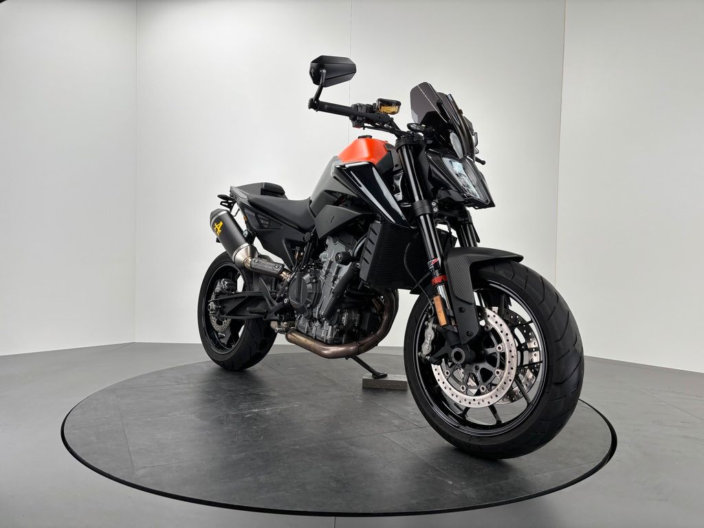 Fahrzeugabbildung KTM 890 DUKE *TOP-ZUSTAND *1. HAND *ARROW