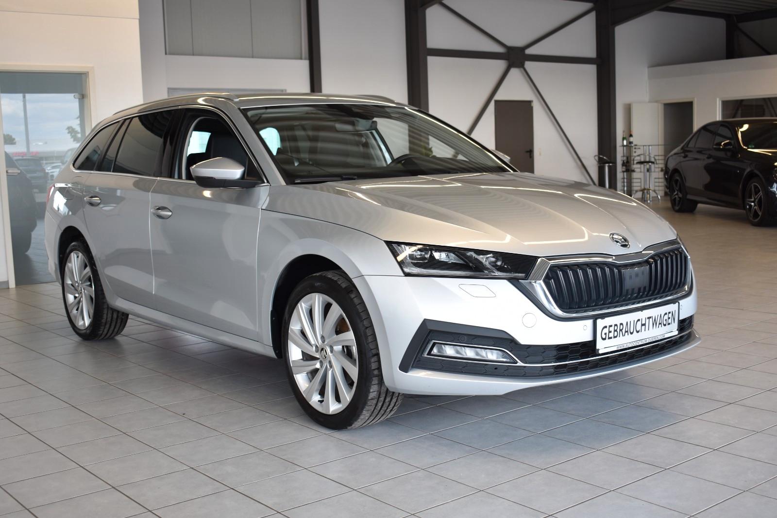 Skoda Octavia Combi Style AUT./CAM/NAVI/CARPLAY/AHK