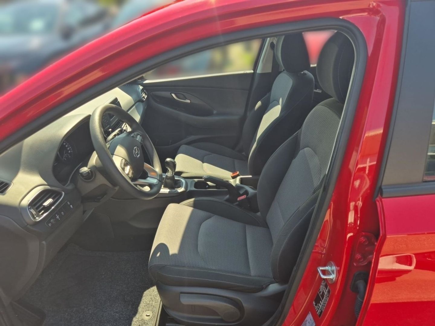 Fahrzeugabbildung Hyundai i30 Pure Apple CarPlay Android Auto DAB Spurhalt