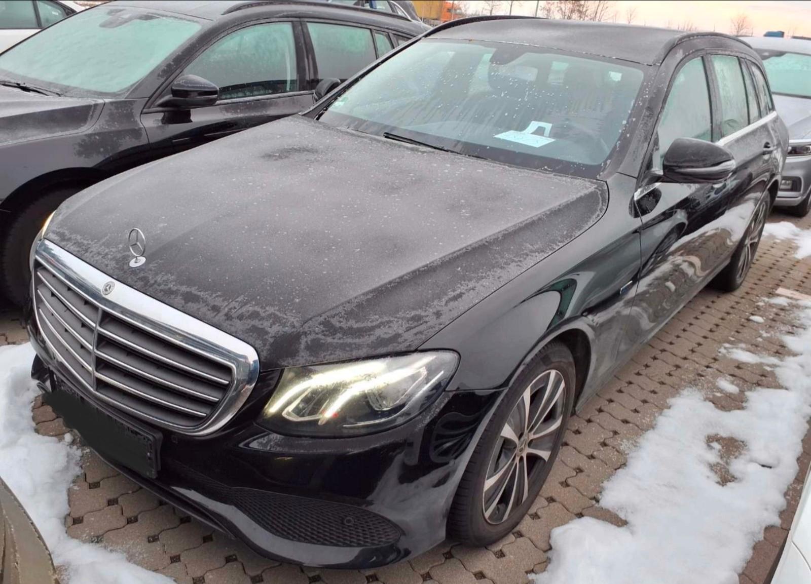 Mercedes-Benz E 300de ELEGANCE LEDER CAM COMAND LED E.HKL EAHK