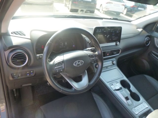 Fahrzeugabbildung Hyundai Kona Style Elektro 2WD >Wärmepumpe/KAM/NAV<