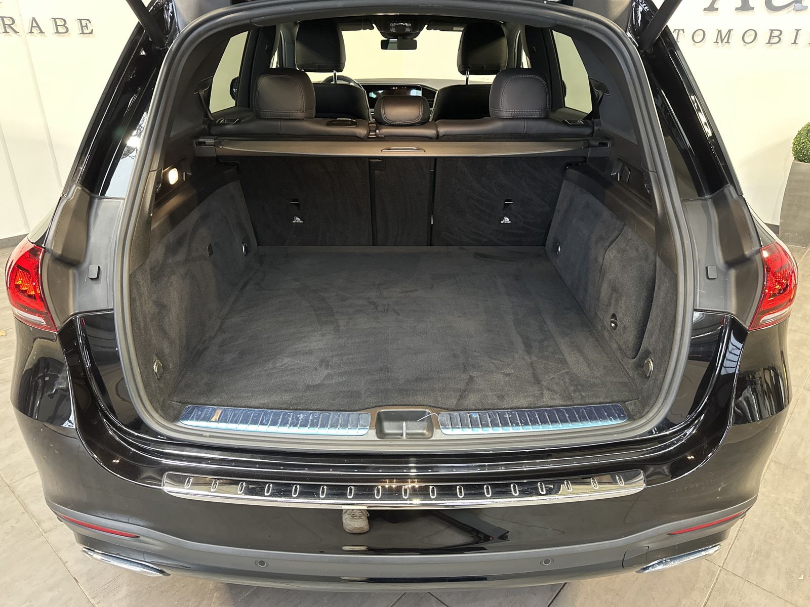 Fahrzeugabbildung Mercedes-Benz GLE 350de 4M AMG-Line NAV+LED+WIDE+AHK+360°+21ZO