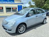 Mercedes-Benz B 200 AUTOMATIK*NAVI*R-CAM*SITZH.*AHK*S-HEFT - gebrauchte Mercedes-Benz B 200 aus dem Jahr 2007