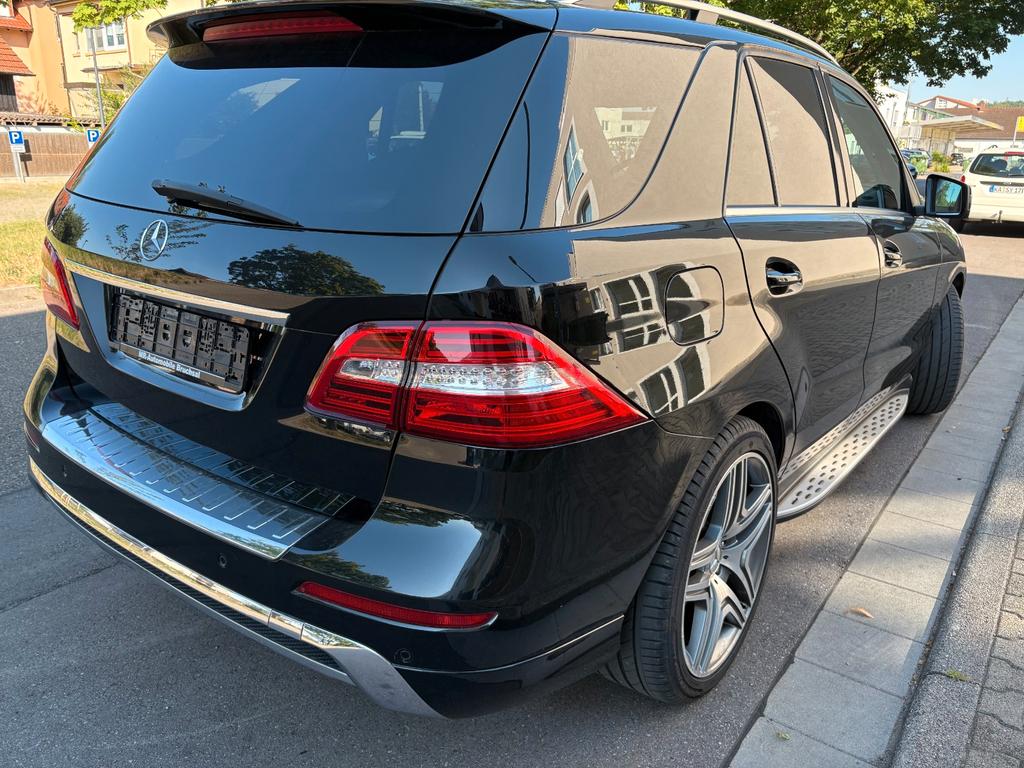 Mercedes-Benz ML 500