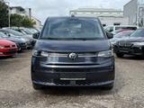 Volkswagen T7 Multivan Life*Pano*Standheiz.*Navi*LED*1Hand - gebrauchte VW T7 Multivan aus dem Jahr 2022