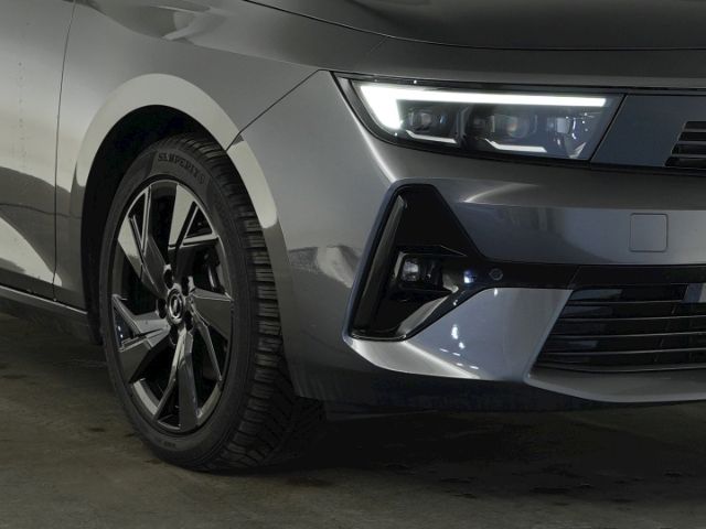 Astra L LIM GS AT+AHK+LED MATRIX+NAVI+360 GRAD K