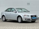 Audi A4 2.0*Navi*Sitzhzg*1.Hand*sehr gepflegt*Tempo - Audi A4 aus 2005: 2.0