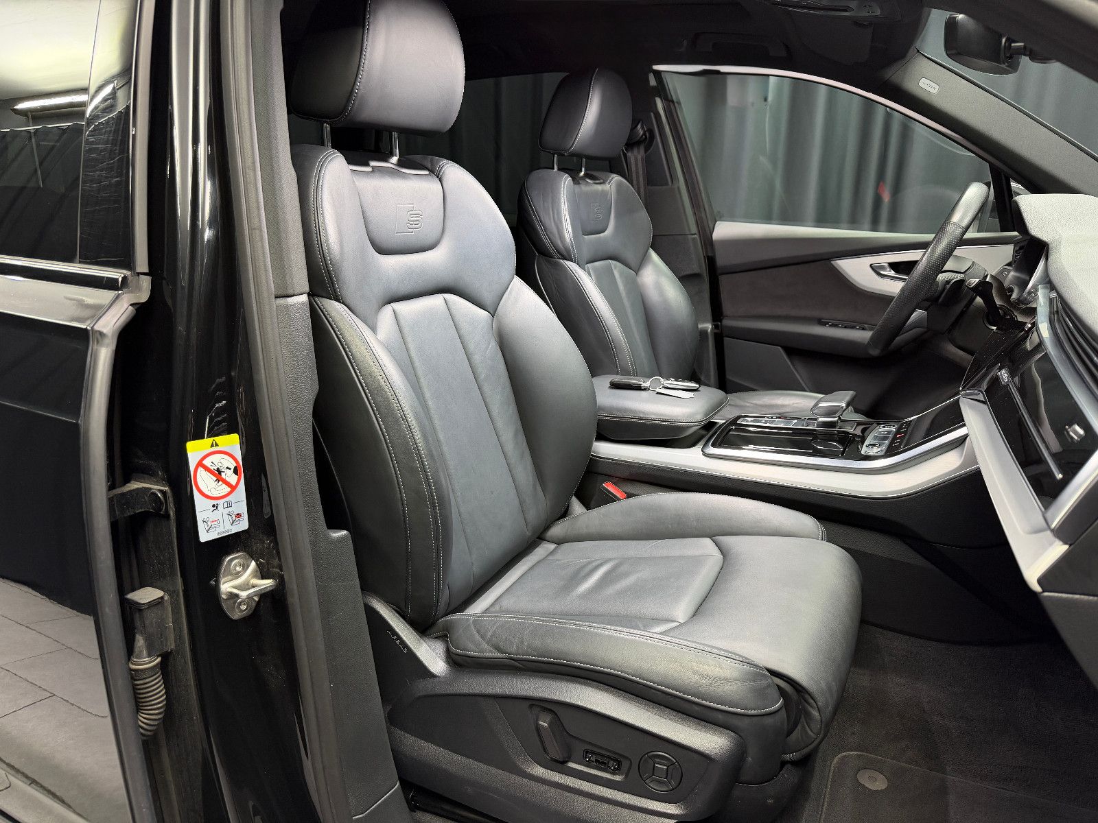 Fahrzeugabbildung Audi Q7 45 TDI quattro S line|PANO|KAMERA