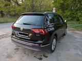 Volkswagen Tiguan 2.0 TDI 4x4 OFFR./Highl. AHK, PANO, ALCAN - VW Tiguan Gebrauchtwagen in Nürnberg