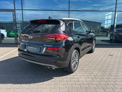 Fahrzeugabbildung Hyundai TUCSON 1.6 T-GDI Advantage+ LED SHZ RKF NAVI