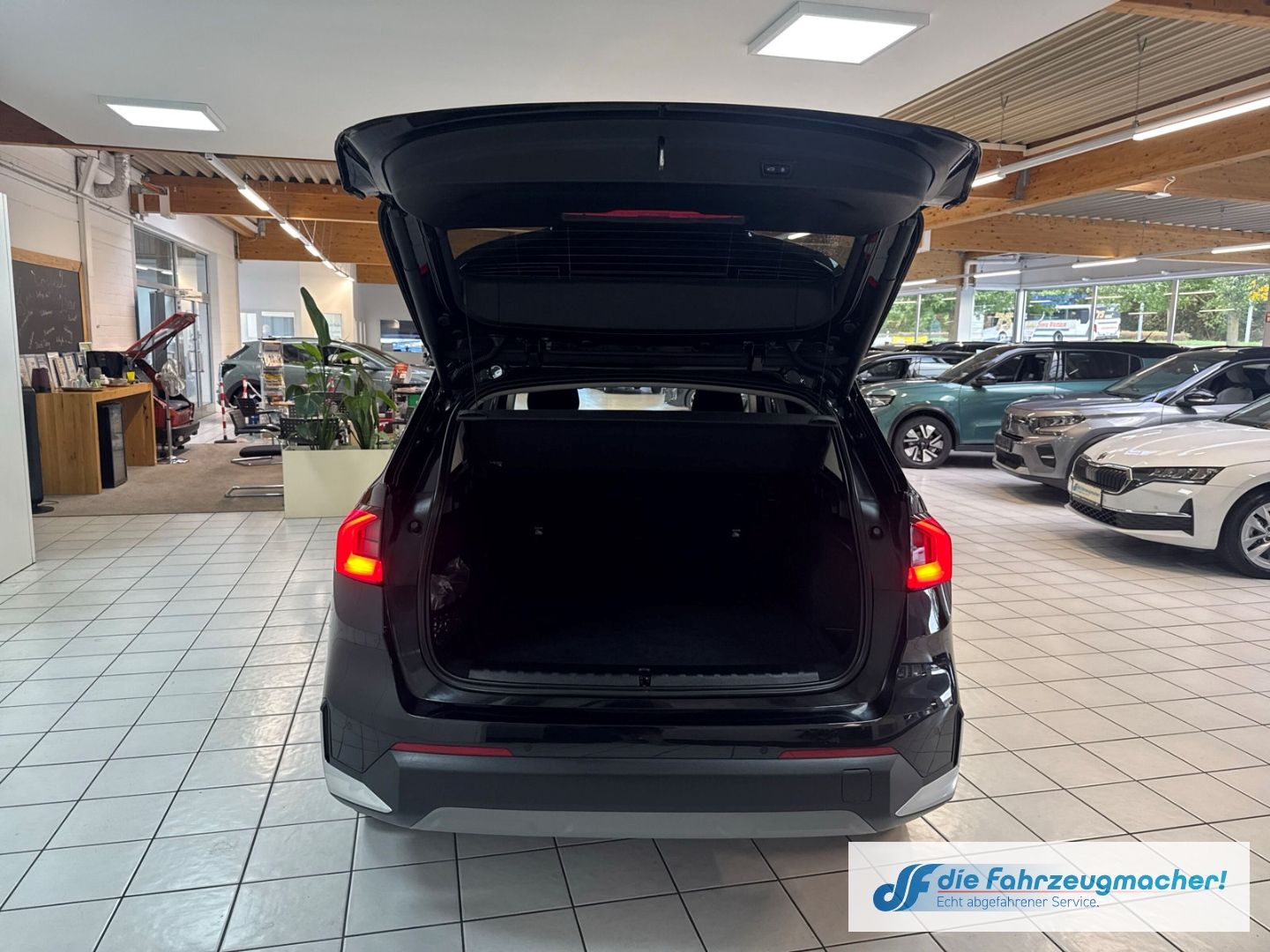 Fahrzeugabbildung BMW X1 xDrive 20 d Park-Assistent Navi Digitales Coc