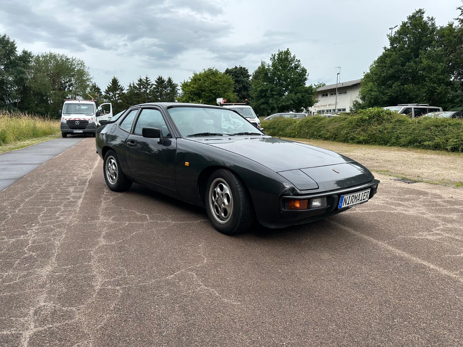 Porsche 924 S