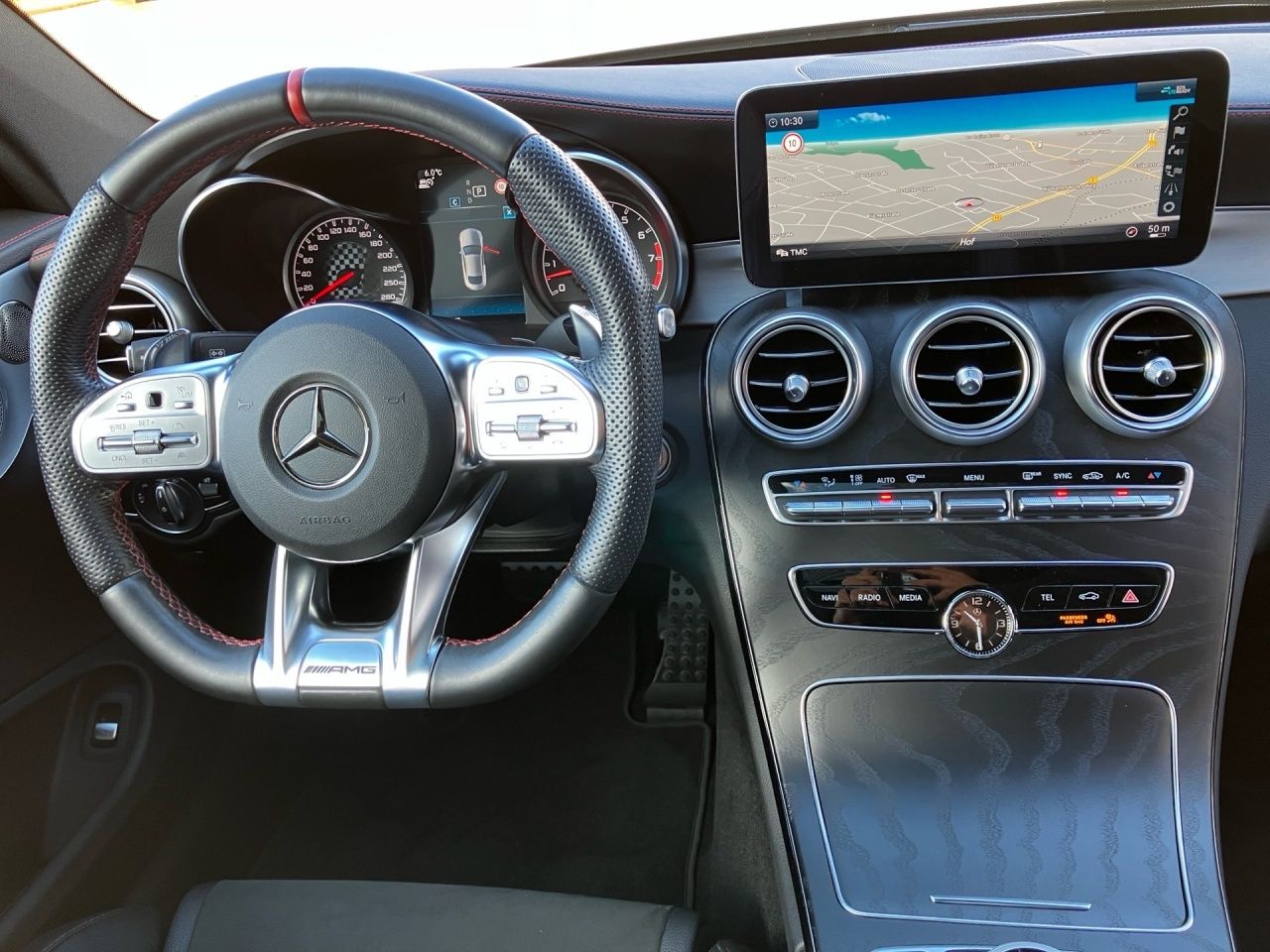 Fahrzeugabbildung Mercedes-Benz AMG C 43 4M Coupé PANO+DIS+BUR+360+PERF.SI+NIGHT