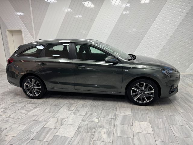 Hyundai i30cw 1.5 DCT Trend 48V Nav Kamera LED Garantie