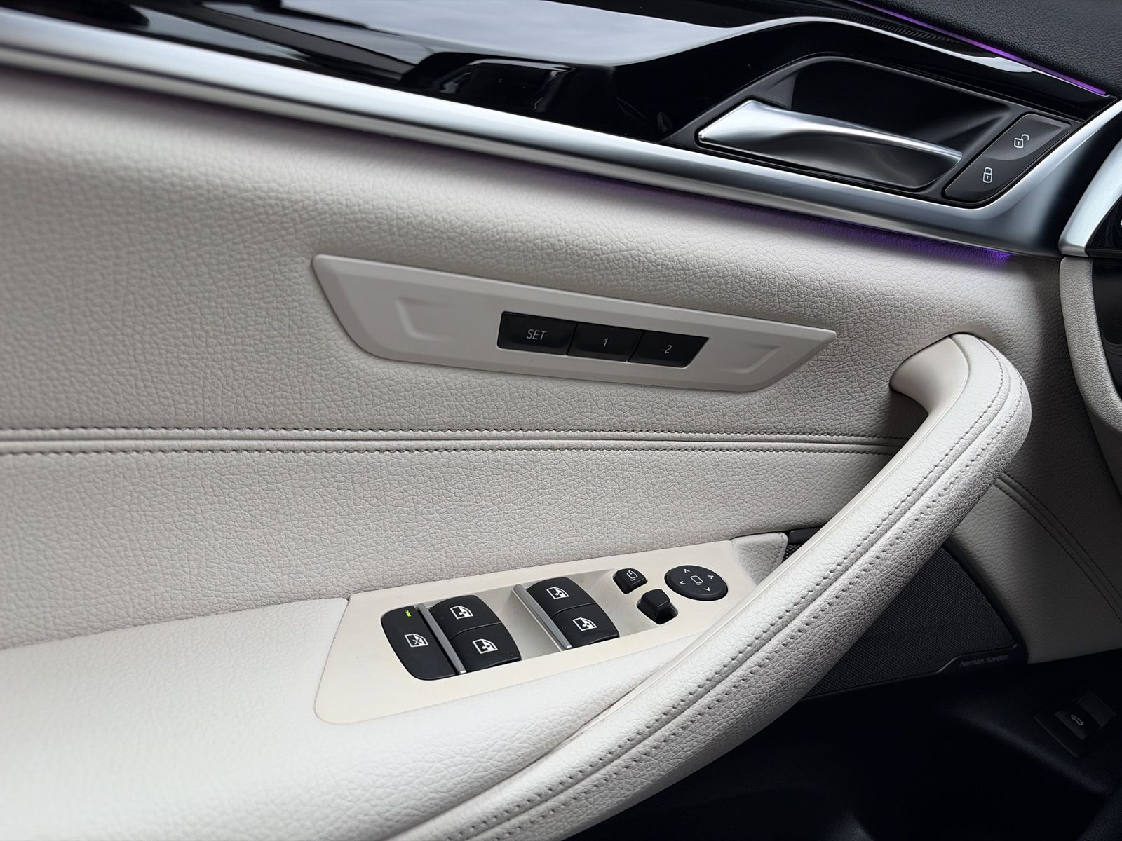 BMW 540i SportLine HeadUp DriAsPl Harman Adapt-Fahr  foto 13