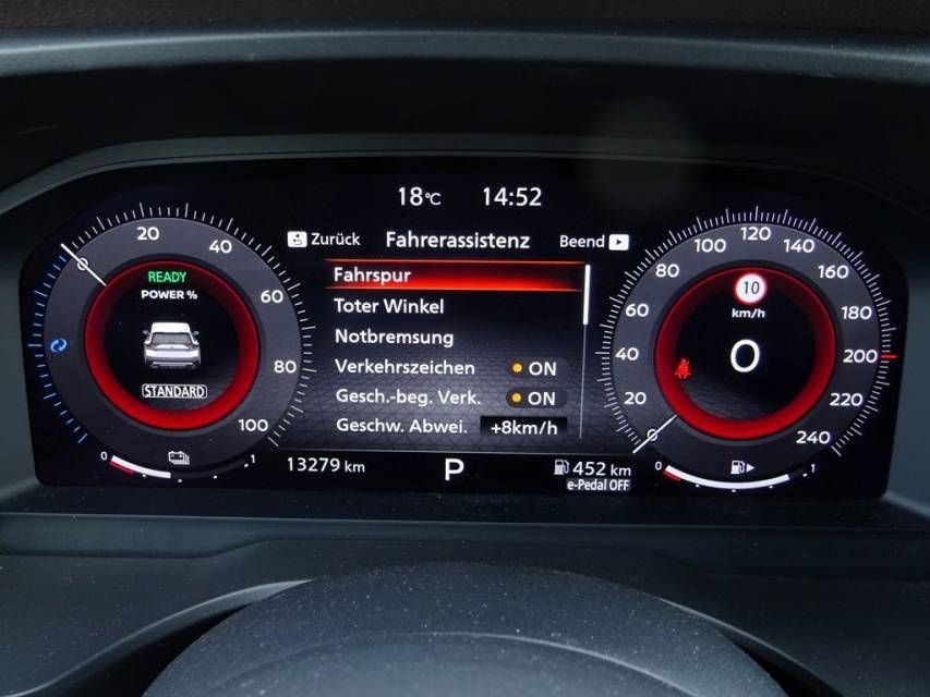 Fahrzeugabbildung Nissan X-Trail 1,5 VC-T e-Power N-Connecta 4*4