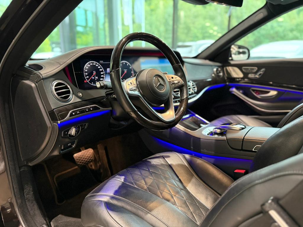 Mercedes-Benz S 560