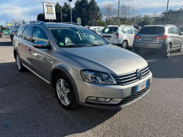 Volkswagen Passat Alltrack - 4