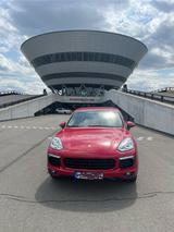 Porsche Cayenne Diesel - - Porsche Cayenne: Rot