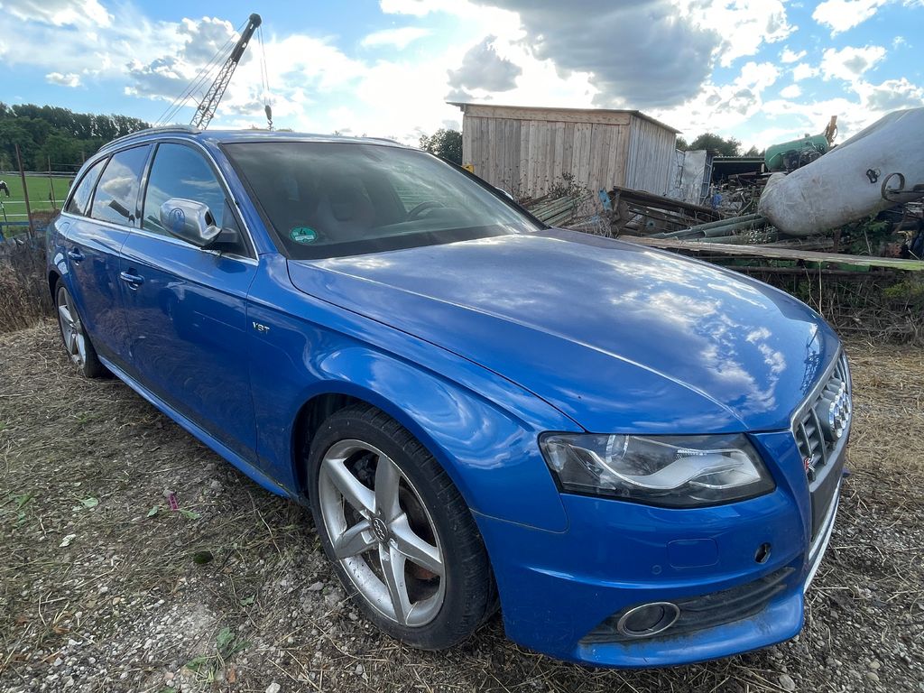 AUDI S4 2
