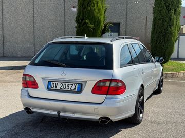 Mercedes E 220 - 5