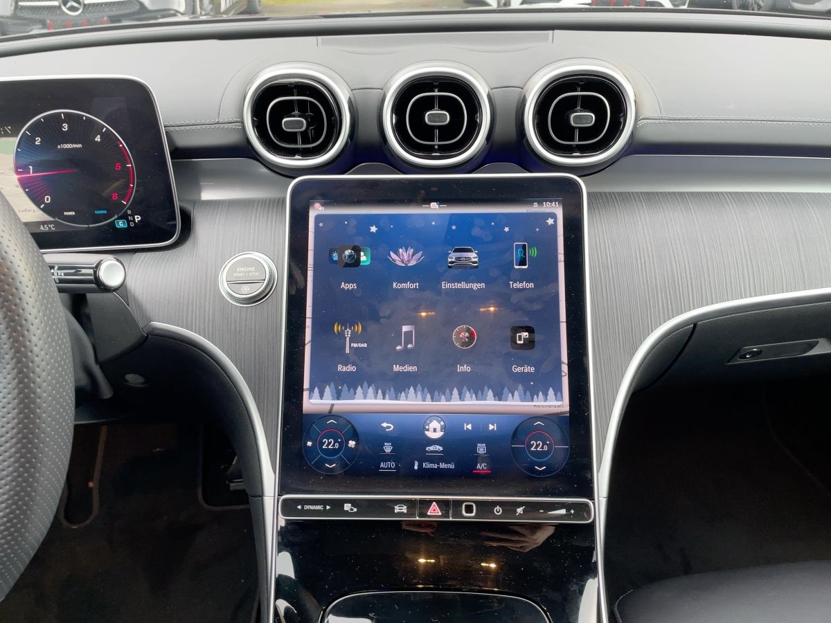 Fahrzeugabbildung Mercedes-Benz C 220 d 4M T-Modell AMG/Night/Pano/360°/AHK