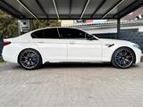 BMW M5 Competition Drivers Pack! M Perf. Auspuff! - BMW M5 mit Panoramadach
