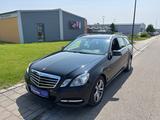 Mercedes-Benz E 220 CDI BlueEfficiency TÜV*GARANTIE*UVM - Mercedes-Benz E 220: Cdi Blueefficiency