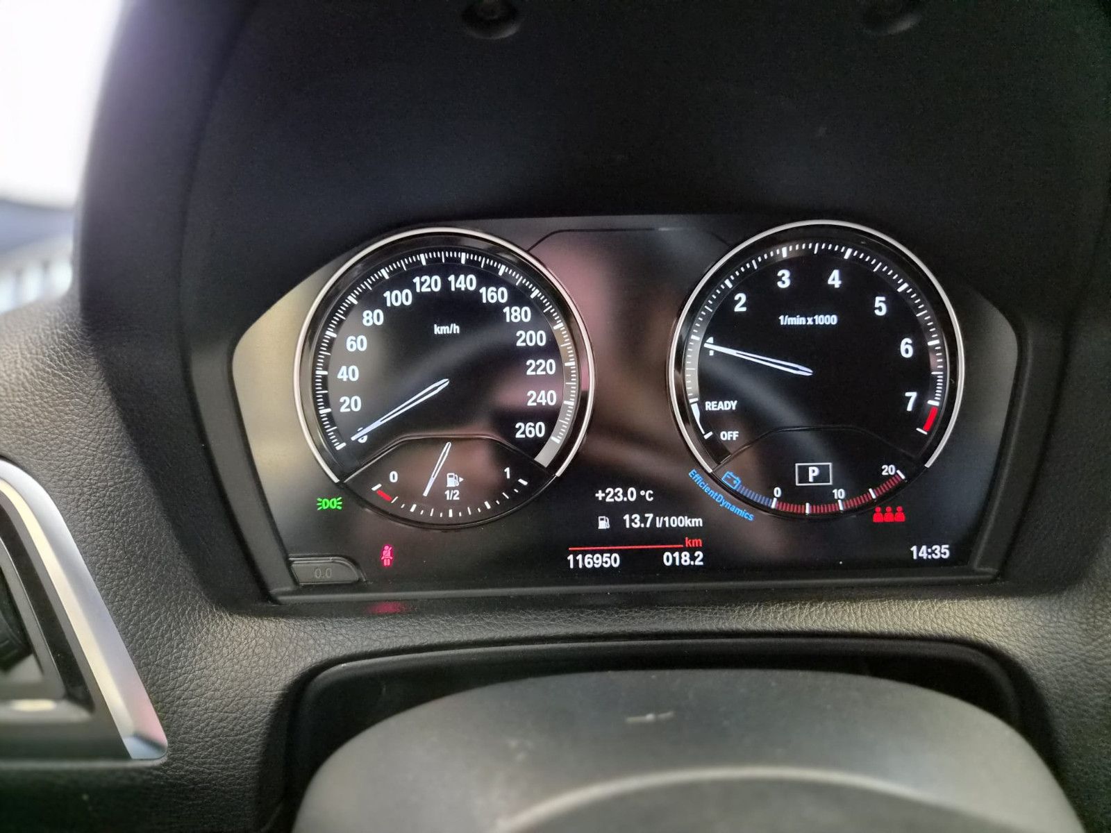 Fahrzeugabbildung BMW 120i Edition Sport Line Shadow/NAVI / AUTOMATIK