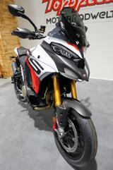 Ducati Multistrada V4 RS - DUCATI R